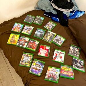 Xbox one s plus 18 games!